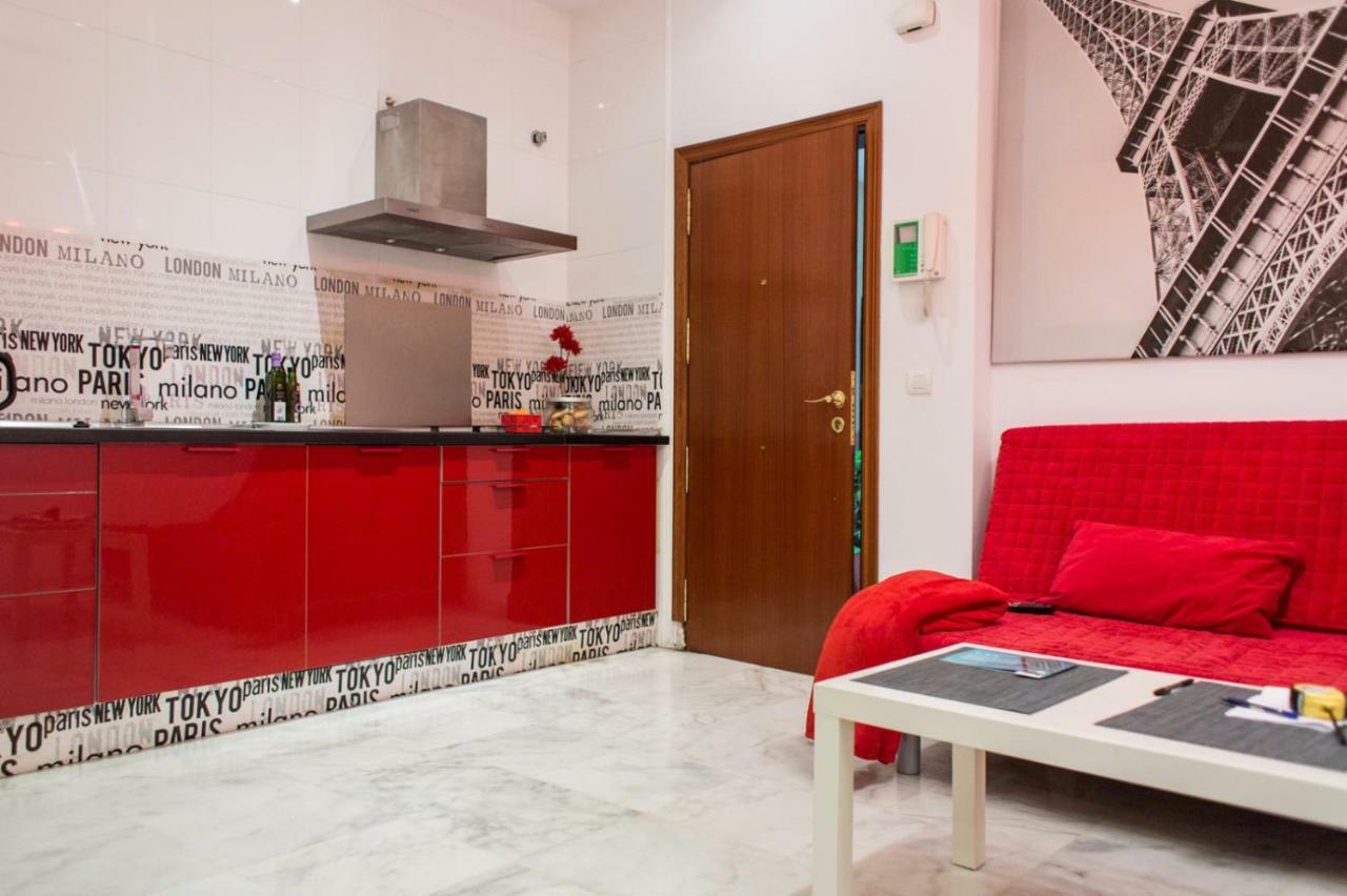 Apartamentos RG Triana, calle Castilla con PATIO Sevilla Exterior foto